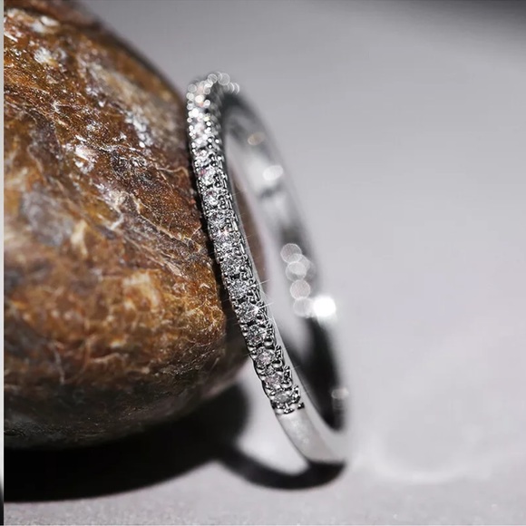 Elegant 925 Silver Rings for Women Cubic Zirconia - Picture 2 of 2